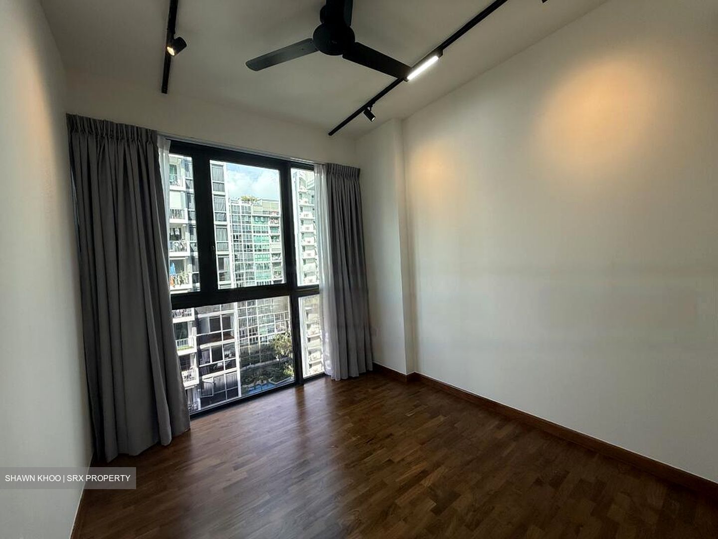 Esparina Residences (D19), Condominium #483988251